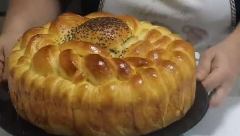 УСКРШЊА ПОГАЧА КОЈА СИЈА КАО ДУКАТ: Пекарски трик за онај савршен, стакласти сјај