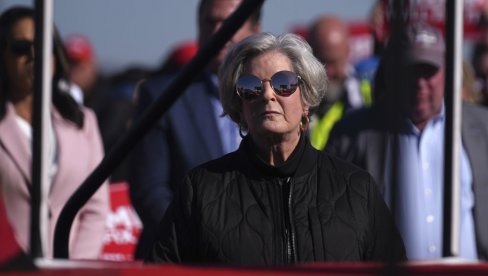 DUBOKA DRŽAV PROTIV TRAMPA: FBI tražio i sakrio zapise razgovora sadašnjeg šefa agencije i Suzi Vajls šefice kabineta predsednika