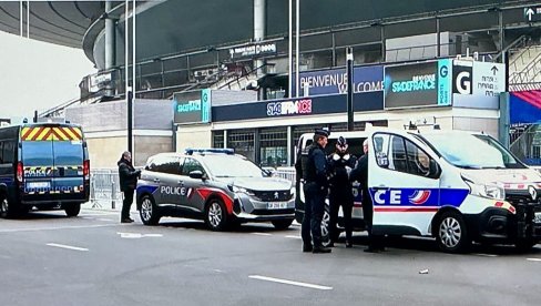 BEZ GOLOVA SA PUNO POLICIJE: Na utakmici između Francuske i Izraela sport bio u drugom planu