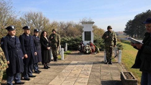 СЕЋАЊЕ НА 1.300 КАПЛАРА: Одата пошта скопском ђачком батаљону у Крагујевцу