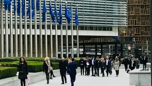 USTA PUNA PRAVDE, A DŽEP NOVCA: Koji su sve skandali drmali evropske institucije