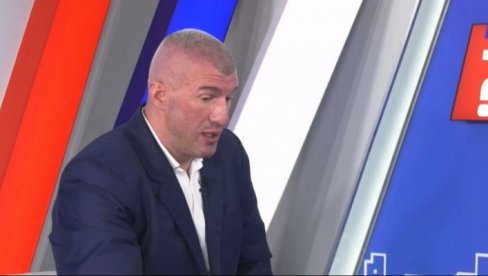 БАЧУЛОВ ОСТАЈЕ У БОЛНИЦИ: Пожалио се на једну ствар БАЧУЛОВ ОСТАЈЕ У БОЛНИЦИ: Пожалио се на једну ствар