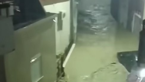 NEVREME ODNELO DVA ŽIVOTA: Stradali u oluji i poplavama u Grčkoj