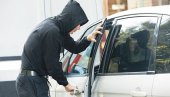 OBIO AUTO I UKRAO AKUMULATOR: Uhapšen muškarac (21) u Subotici OBIO AUTO I UKRAO AKUMULATOR: Uhapšen muškarac (21) u Subotici