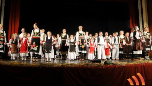 UZ KOLCE I BEĆARAC: Tradicionalni novogodišnji koncert KUD Dr Borislav Jankulov