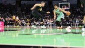 NI ODLIČNI MICIĆ NIJE POMOGAO: Srbin sjajan u porazu Šarlota od najboljeg tima NBA lige NI ODLIČNI MICIĆ NIJE POMOGAO: Srbin sjajan u porazu Šarlota od najboljeg tima NBA lige