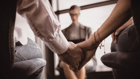 НАЈБОЉЕ ГОДИНЕ ЗА УЛАЗАК У БРАК: Стручњаци открили када је најбољи тренутак