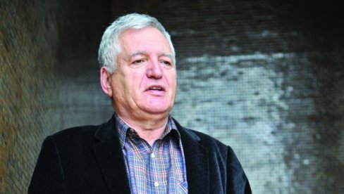 ЗОРАН АВРАМОВИЋ, СОЦИОЛОГ: Функционални језик не  сме да потисне српски