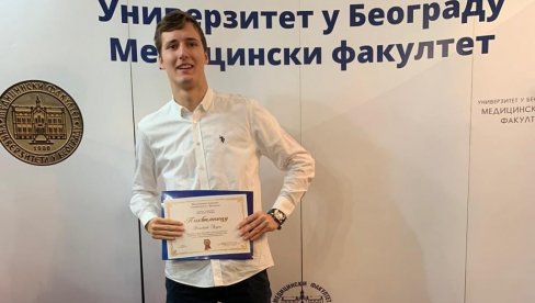 SVIH ŠEST GODINA DOBIJAO SAMO DESETKE: Luka Reković, najbolji diplomirani student Medicinskog fakulteta