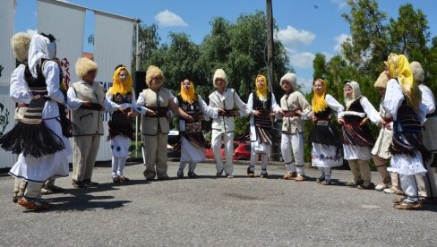 KAD IMAJU DOM KULTURE, MLADI OSTAJU: Devetnaest mesnih zajednica dobilo novac iz budžeta da obnove mesta okupljanja