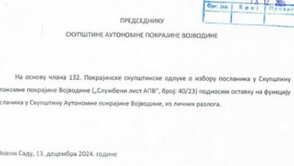 ЗОБЕНИЦА, ЈОКИЋ И КОЛЏИЋ ПОДНЕЛИ ОСТАВКЕ: Испуњени сви захтеви до последњег детаља (ФОТО)