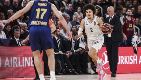 LUD ZA PARTIZANOM I ZVEZDOM! Nadir Hifi priznao: I kada nisam igrao košarku, dolazio sam da gledam utakmice u Beograd LUD ZA PARTIZANOM I ZVEZDOM! Nadir Hifi priznao: I kada nisam igrao košarku, dolazio sam da gledam utakmice u Beograd