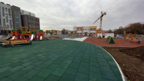 UZ VRTIĆ, OBAVEZNO DVORIŠTE: Izmena pravilnika za privatne predškolske ustanove UZ VRTIĆ, OBAVEZNO DVORIŠTE: Izmena pravilnika za privatne predškolske ustanove