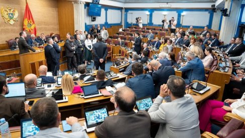 PENZIONISANJE ZA MILOVE PUČ: DPS blokirao Parlament zbog odluke o prestanku rada ustavnih sudija