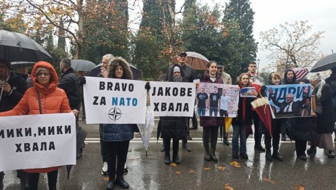 IZNEVERILA IH UZDANICA- MANDIĆ: Protest porodica i prijatelja mladića utamničenih na KiM