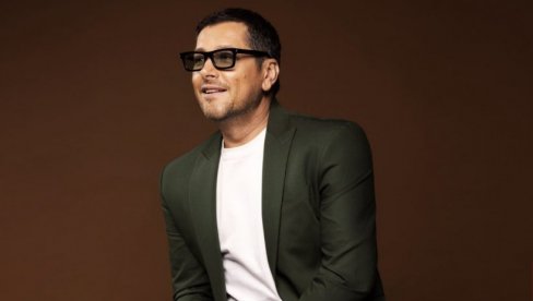 МОЈА РАКИЈА ОД СУЗА: Ацо Пејовић музичким новинама започео ову годину (ФОТО)