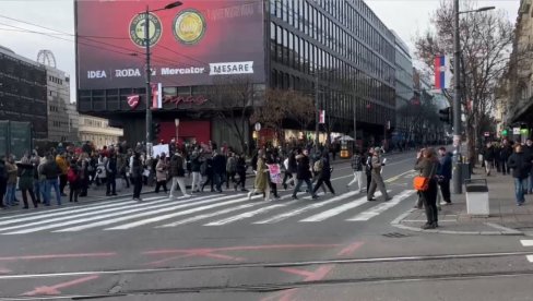 NA PROTESTU JURIO KOLIMA KROZ MASU: Optužen Kikinđanin Radojko S. za nasilničko ponašanje