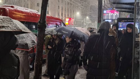 VEČERAS STIŽE SNEG U SRBIJU: RHMZ upravo izdao hitno upozorenje - biće ga u jačim epizodama, a evo gde će najjače da veje