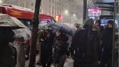 ВЕЧЕРАС СТИЖЕ СНЕГ У СРБИЈУ: РХМЗ управо издао хитно упозорење - биће га у јачим епизодама, а ево где ће најјаче да веје