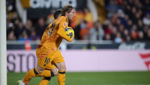 LJUDI, TO SU PRAVILA: Luka Modrić o penalu koji je digao fudbalsku javnost na noge (VIDEO)