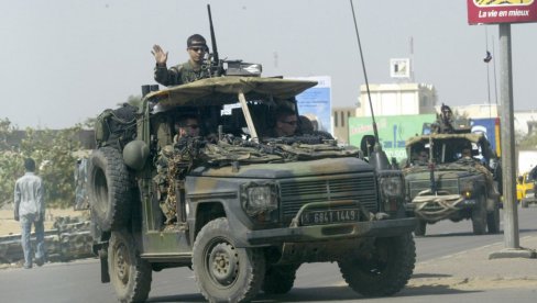 AFRIČKA PRESTONICA NA UDARU MILITANATA NAKON POSETE KINESKOG ZVANIČNIKA: Tenkovi na ulicama u Čadu