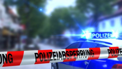 DEČAK IZBODEN U ŠKOLI: Roditelji u panici dolaze po decu, strava u Berlinu