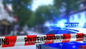 ШТУТГАРТ: Аутомобил ударио у групу пешака, неколико особа повређено