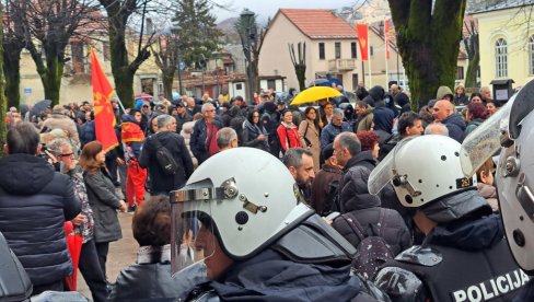 DEBELI DOSIJEI MEĐU TAJNIM SPISIMA: Poražavajuće -Nacionalna bezbednost Crne Gore poverena sumnjivim ljudima