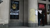 БЛОКАДЕРИ С ПРАВНОГ ДОТАКЛИ ДНО Објавили најантисрпскији пост, па га обрисали кад се народ дигао на ноге (ФОТО)
