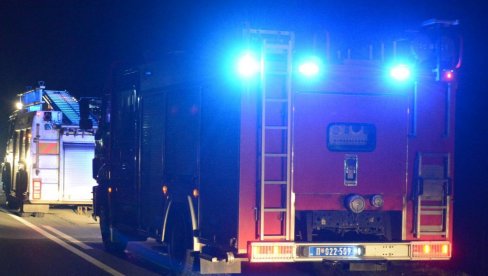 ЗАПАЛИО СЕ АУТОБУС НА АУТО-ПУТУ: Драма на излазу из Београда