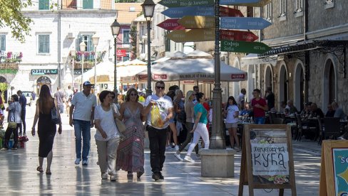 PREMA SVIM POKAZATELJIMA NAJUSPEŠNIJA SEZONA U ISTORIJI TREBINJA:  Turistički bum u 2024. godini