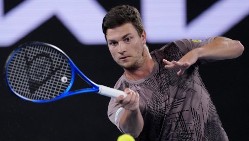 MIŠU JE POBEDA U PRVOM KOU PODIGLA: Srbin je favorit protiv trećeg nosioca