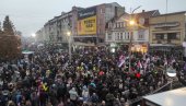 PRE SKUPA U JAGODINI: Narod se masovno okuplja - očekuje se više desetina hiljada ljudi (VIDEO)