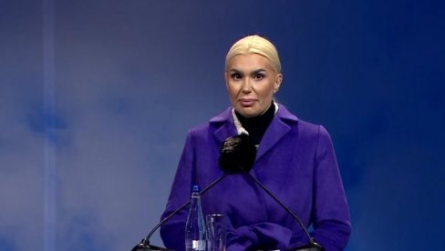 JOVOVIĆEVA NA SKUPU U JAGODINI: Mi smo danas srećna porodica, jer smo mogli da se oslonimo na jako i čvrsto drvo, a to drvo je naša Srbija