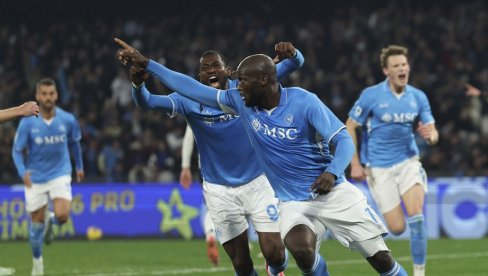 ЛУКАКУ И НАПОЛИ У КЛИНЧУ! Актуелни шампион Италије избацује репрезентативца Белгије из тима?!