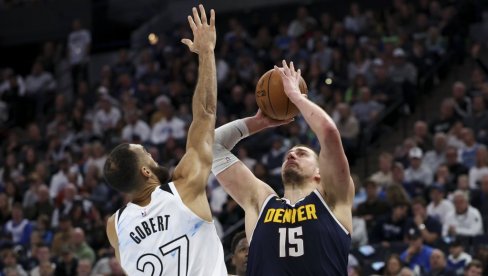 НБА ЛИГА СУСПЕНДОВАЛА НАЈБОЉЕГ ДЕФАНЗИВЦА ЛИГЕ: Руди Гобер попио казну