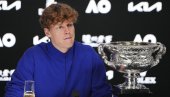 ДОБИЈАО САМ ИЗНЕНАЂУЈУЋЕ ПОРУКЕ ОД ИГРАЧА! Синер први пут пред медијима од истека суспензије