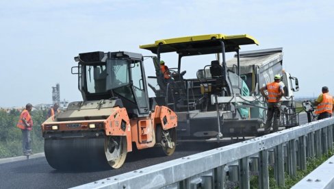 FAJNENŠEL TAJMS: Srbija za 10 godina izgradila 5 puta više puteva nego Velika Britanija