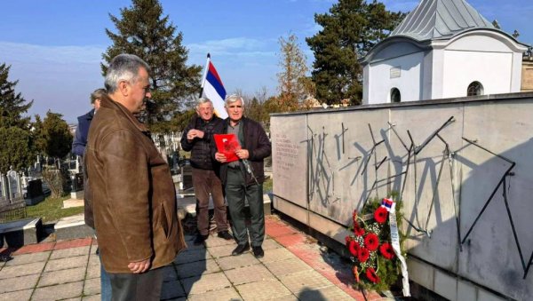 ДАН СЕЋАЊА НА ЖРТВЕ У ГОЛУБОВАЧКОЈ ШУМИ: Положен венац на спомен-костурницу у Параћину