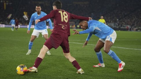 VUČICA SE SPASLA U POSLEDNJIM SEKUNDAMA: Roma i Napoli podelili bodove u Seriji A