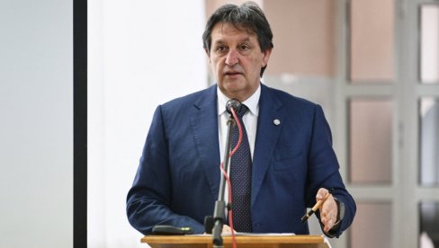 BLOKADERI ISPRED KUĆE MINISTRA ODBRANE BRATISLAVA GAŠIĆA! Novi teror zgubidana (VIDEO)