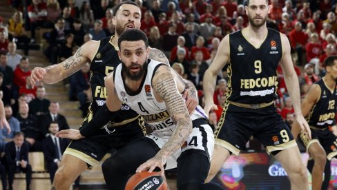 PARTIZAN SE PROBUDIO: Crno-beli se ravnopravno bore za plej-in