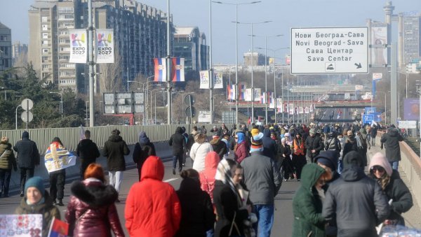 ОПОЗИЦИОНИ МЕДИЈИ ПРИЗНАЛИ: Све мање студената на улицама, прете радикализацијом протеста