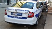 ХОРОР НА ЗВЕЗДАРИ: Напао цимера сатаром