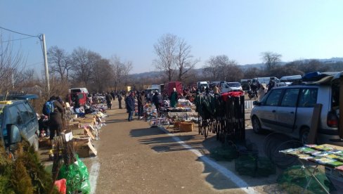 ОД УМЕТНИЧКИХ СЛИКА СВЕ ДО СПОМЕНИКА: Пожаревљани три дана недељно и зими и лети пазаре на отвореном