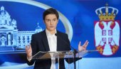 BRNABIĆEVA RAZMONTIRALA BLOKADERE FOTELJAŠE: U stranoj zemlji padnu u nesvest od sreće kad vide ministra!