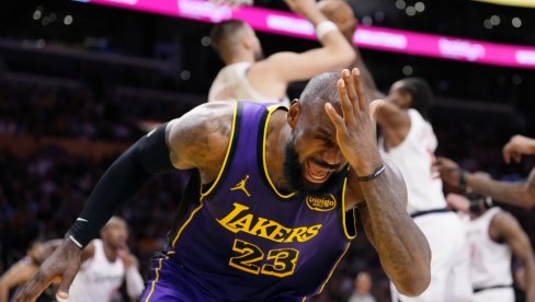 GLAVOBOLJE ZA LEBRONA DŽEJMSA I LEJKERSE: Kralj i njegov tim doživeli debakl na njegov 41. rođendan!