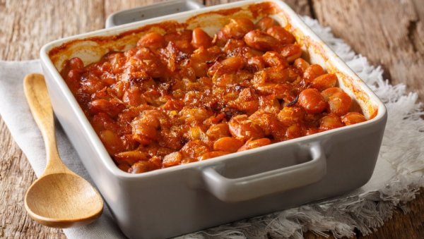 ТАЈНА САВРШЕНОГ ПРЕБРАНЦА: Како да пасуљ остане сочан и кремаст чак и трећег дана након припреме