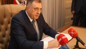 ЗАБРАЊЕНО ДЕЛОВАЊЕ СУДА И ТУЖИЛАШТВА БиХ У СРПСКОЈ: Додик потписао указ (ВИДЕО) ЗАБРАЊЕНО ДЕЛОВАЊЕ СУДА И ТУЖИЛАШТВА БиХ У СРПСКОЈ: Додик потписао указ (ВИДЕО)