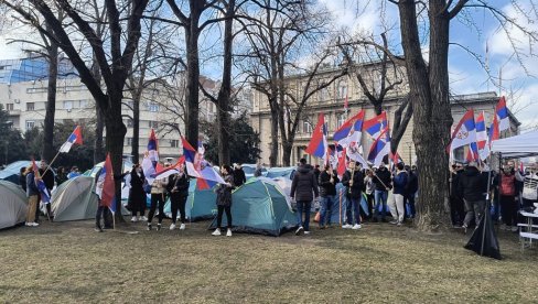 VUČIĆ O ZAHTEVIMA STUDENATA KOJI ŽELE DA STUDIRAJU: Analizirao sam ih sinoć, potrebno mi je još vremena - razgovaraćemo sledeće nedelje